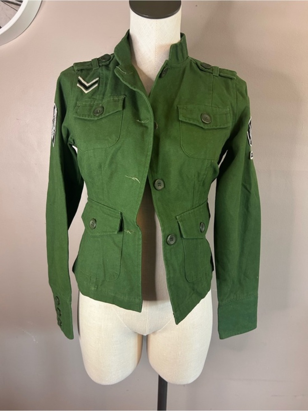 Women's Military-Inspired Utility Jacket in Olive Green